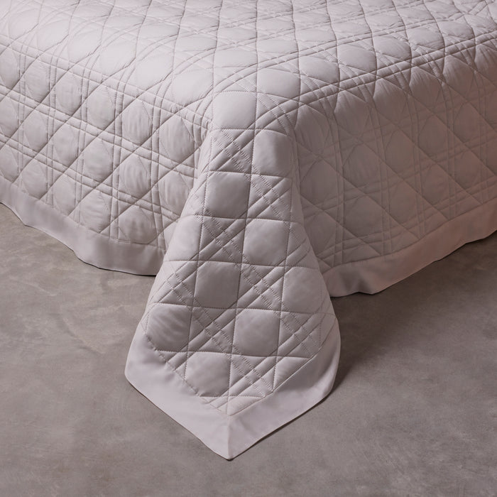 Cubrecama Queen Noah Beige Platina 270 Hilos