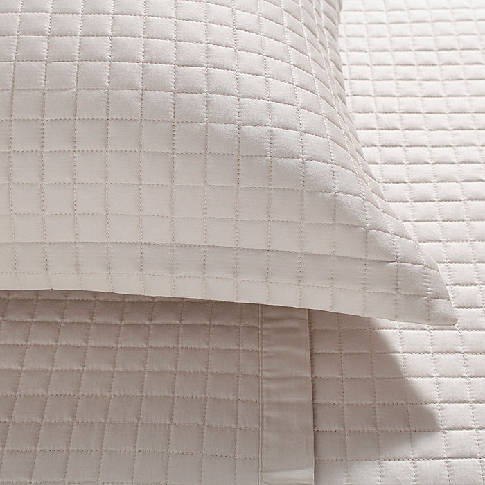 Cubrecama King NC Beige 82